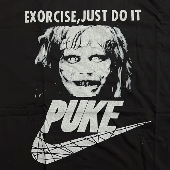 BLACKSANCTUARY EXORCISE, JUST DO IT PUKE TEE XXL UNISEX. 🤮🤮🤮 - Picture 2 of 3